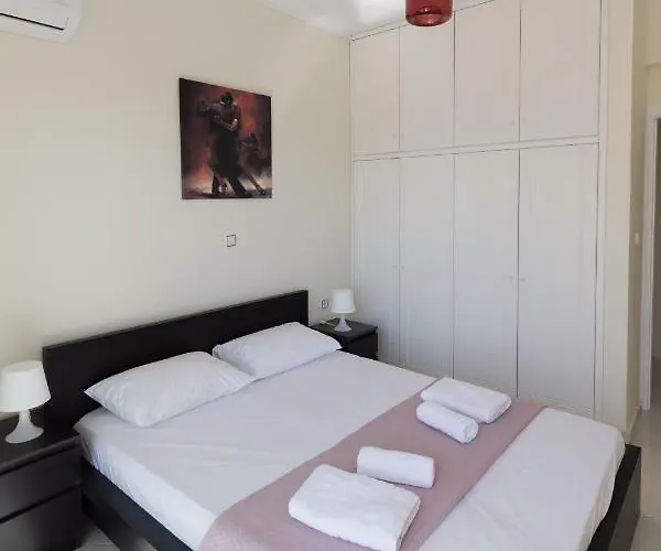 Groovy & Cozy With Private Seaview Rooftop Terrace עיר רודוס