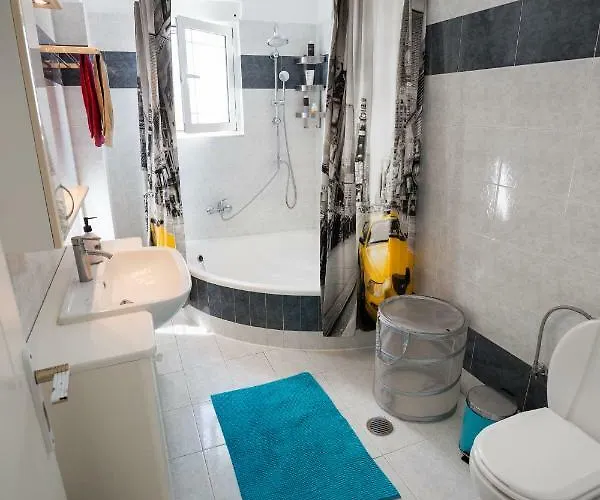 דירה Groovy & Cozy With Private Seaview Rooftop Terrace