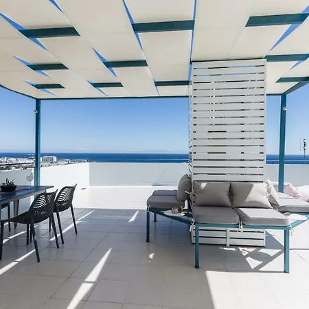 Groovy & Cozy With Private Seaview Rooftop Terrace