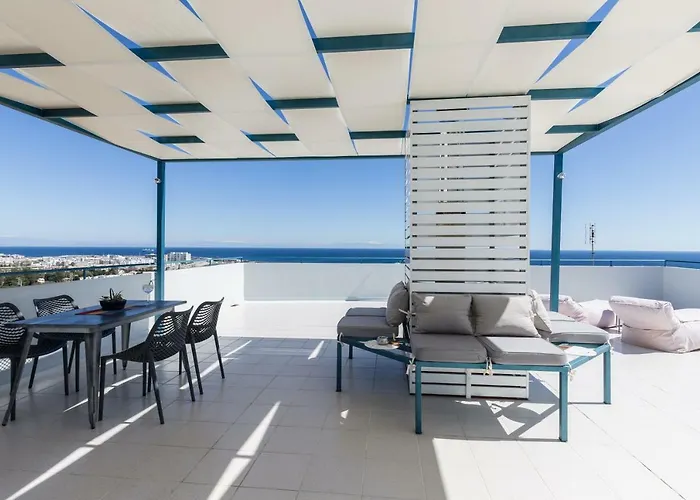 Groovy & Cozy With Private Seaview Rooftop Terrace